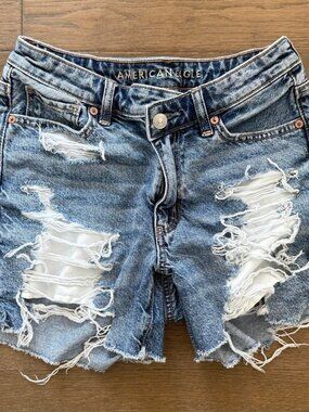 American eagle distressed denim
